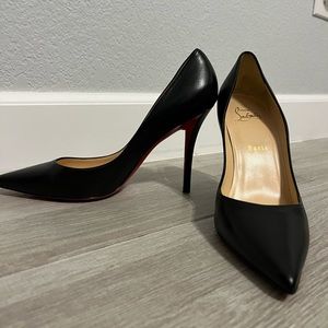 💐Christian Louboutin Apostrophy Pump